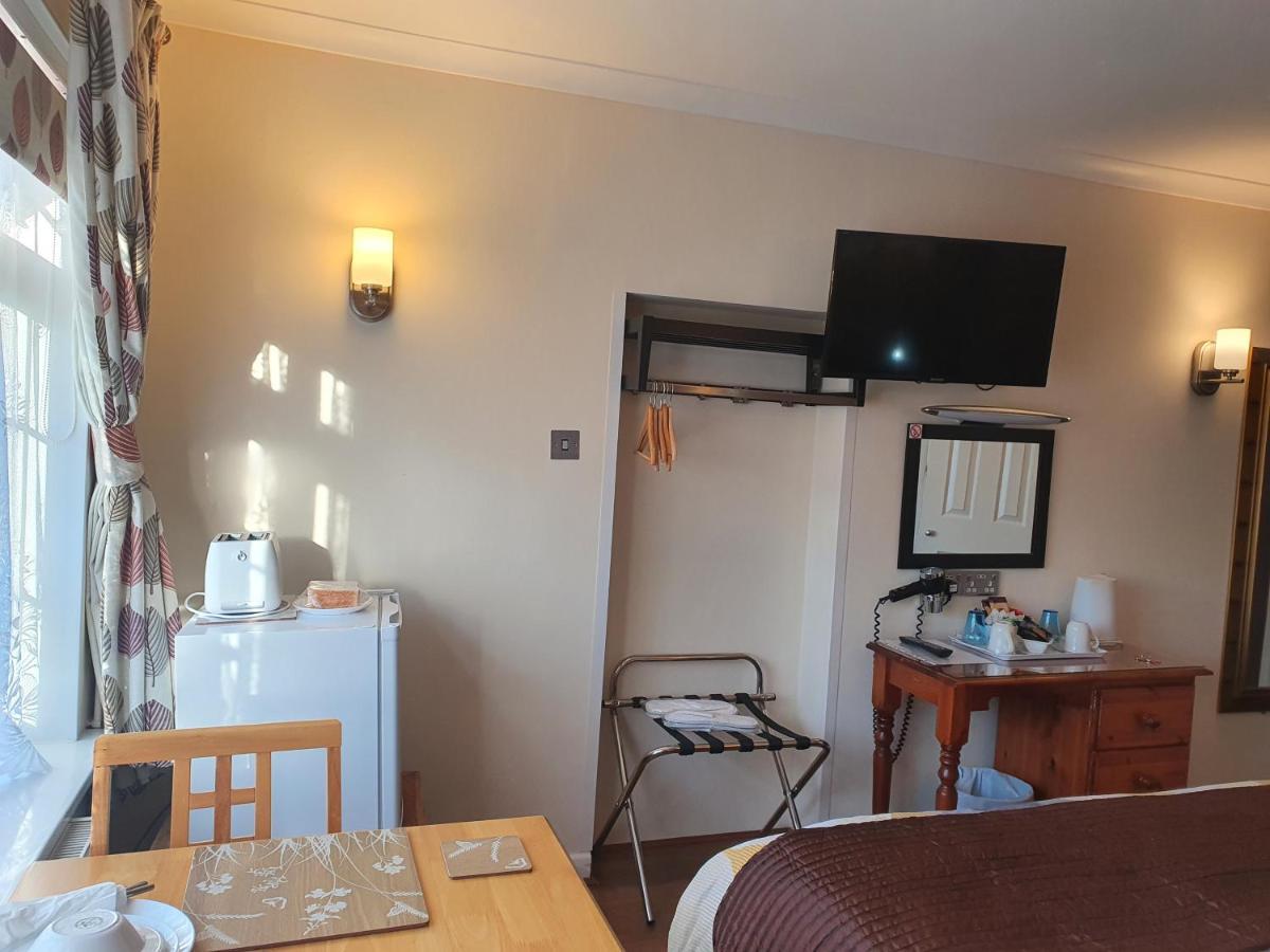 Penryn Guest House, Ensuite Rooms, Free Parking And Free Wifi Stratford-upon-Avon Exterior foto