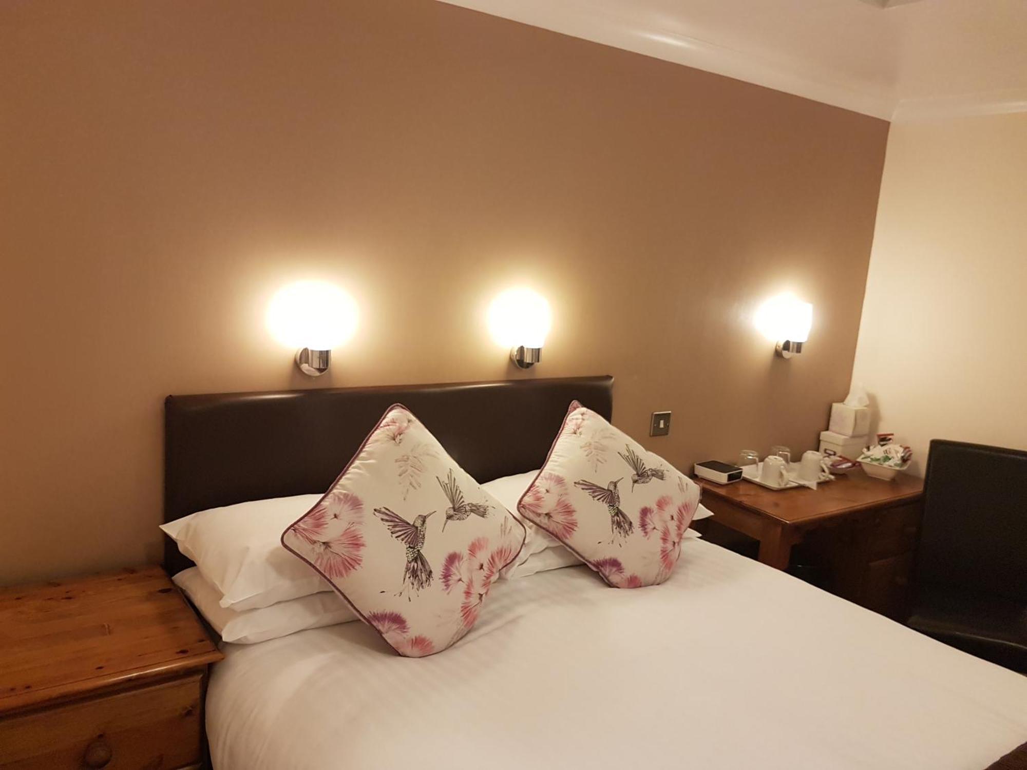 Penryn Guest House, Ensuite Rooms, Free Parking And Free Wifi Stratford-upon-Avon Exterior foto